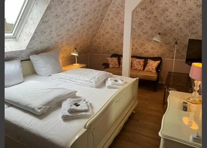 BoLA Ferienwohnung Hamburg Nr 29 Shabby für 2 Personen, Parkplatz